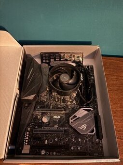 ROG CROSSHAIR VI HERO / Ryzen 7 1700 / 16GB DDR4