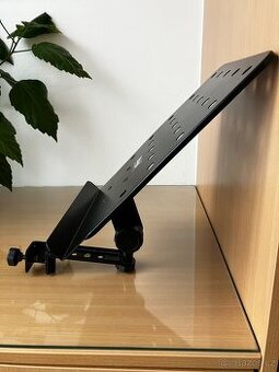 Držák tabletu na mikrofonní stojan