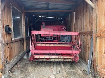 Kombajn Massey Ferguson