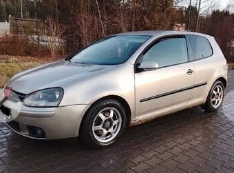 VW Golf 5 1.4i 55 KW.  Rok 2007.  Nová STK. Klima…