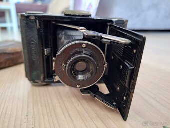 Zeiss Icon Iconta Derval s objektivem Novar-Anastigmat