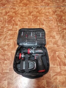 Sada s Aku šroubovákem parkside performance X12V