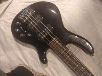 baskytara Cort Action HH5