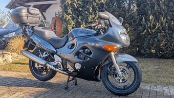 Suzuki GSX 750 F