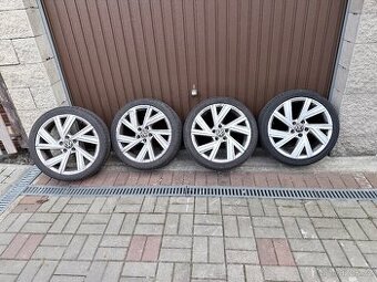 5x112 r18 225/40r18 letní