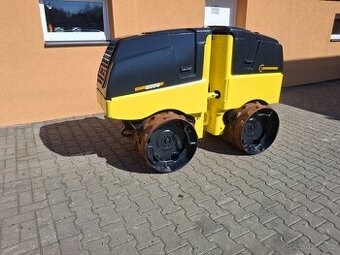 Vibrační válec ježkový Bomag BMP8500