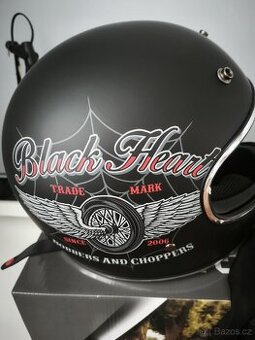 Přilba W-TEC s kšiltem vel. M