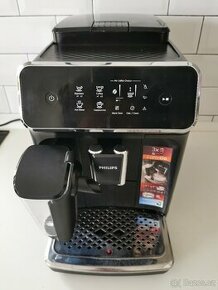 Philips 2200 LatteGo černý plně automatický kávovar