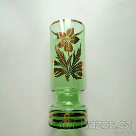 Váza z barevného skla