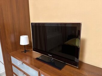 Nabízím k prodeji: LED televize Samsung UE32C5000 32”