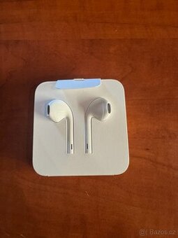 Prodám Apple EarPods Lightning Sluchátka