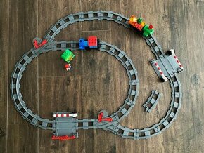 LEGO DUPLO 10810 - Vlak / Vláček s přejezdem + koleje navíc