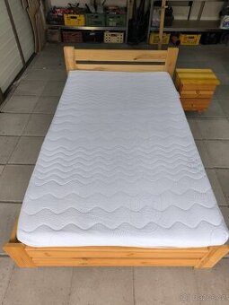 Prodám dřevěnou postel 200x120cm