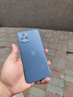 Mobilní telefon T-Phone 64GB