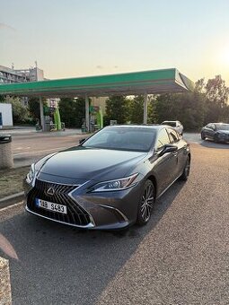 Lexus ES300h