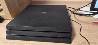 Playstation 4 Pro + 2 Joysticky