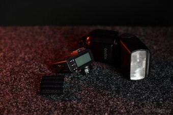 Godox TT685IIS + odpalovač Godox X2Ts