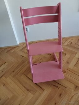 Růžová rostoucí Jitro židle