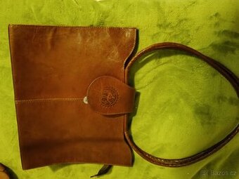 Prodám DÁMSKOU KOŽENOU HNĚDOU KABELKU - 1