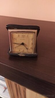 Starý cestovní budík