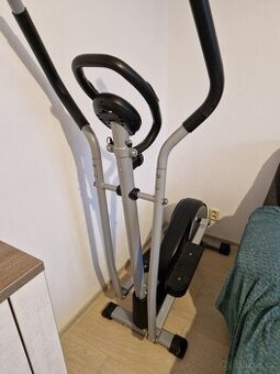 Eliptický trenažér