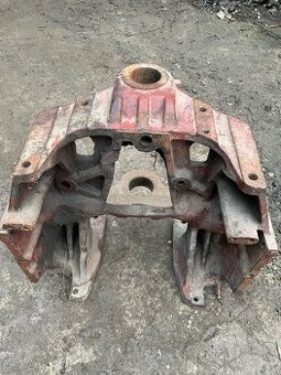 Konzole přední nápravy zetor