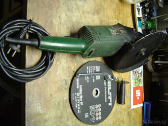 ÚHLOVÁ BRUSKA ZN. BOSCH TYP PWS 1700+PŘÍSLUŠENSTVÍ