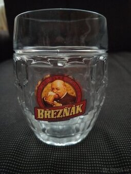 Pivní sklenice pivovaru Březňák 0,5 L - masivní sklo