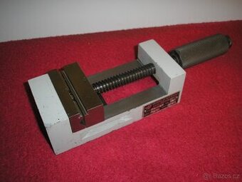 Nástrojařský svěrák prizmatický