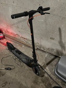 Elektrická koloběžka Ninebot KickScooter F2 Pro E by Segway