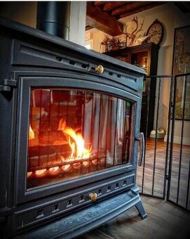 Francouzská krbová kamna Invicta Alma 12kW