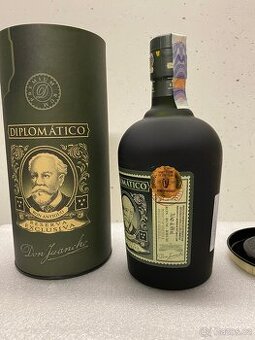 RUM Diplomatico Reserva Exclusiva 12y 40% 0,7 l (tuba)