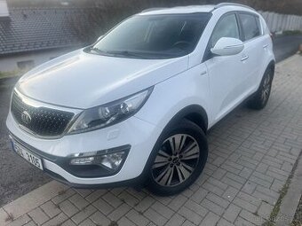 KIA SPORTAGE 2.0 CRDi 135kw AWD PDC TEMP ALU