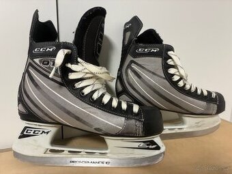 Hokejové brusle CCM – velikost 41