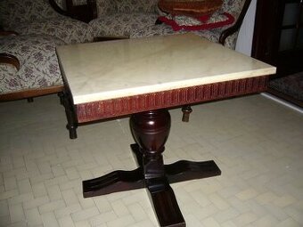 Konferenční stolek