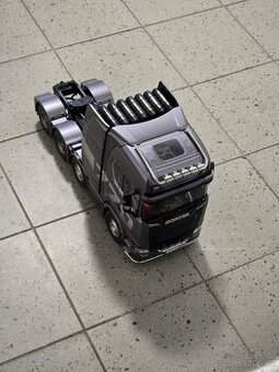 RC Scania 8x4