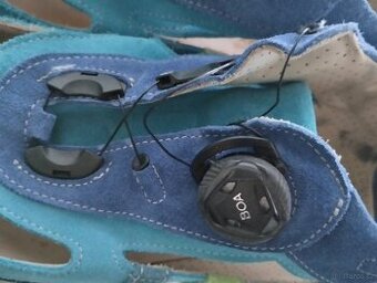 Dětské boty a sandále