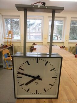 (((  OBOUSTRANNÉ hodiny PRAGOTRON  )))