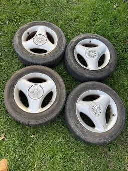 Alu kola 3 paprskové r15 5x100