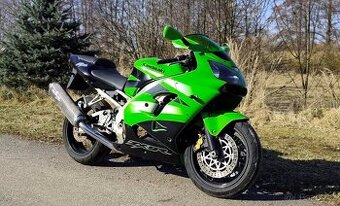 Kawasaki ZX9R 2002