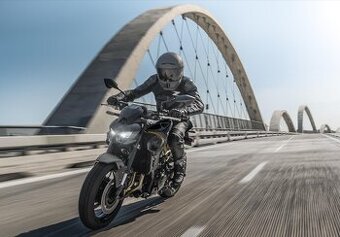 Kawasaki Z900 2026 + SCPROJECT výfuk za polovinu