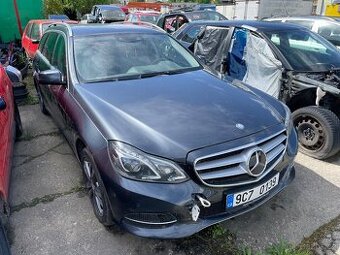 Mercedes E-300 212k 2.2D 150Kw Bluetec Hybrid- Na díly