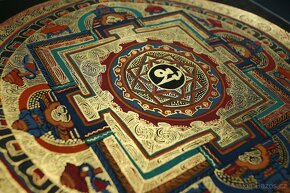 Ručně malovaná tibetská mandala z Indie 3