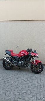 Cagiva V-Raptor 1000