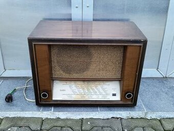 Starožitné rádio SABA 357 WKH