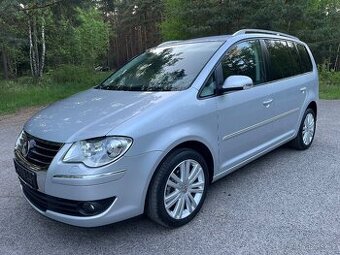 VW TOURAN HIGHLINE 1.4 TSI/2008/PĚKNÁ VÝBAVA/153000KM