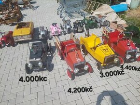 Plechová autíčka+odstrkavadlo