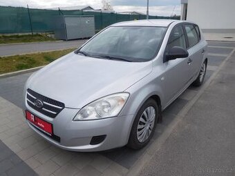Kia Cee'd 1.4i CVVT 16V Comfort, 80 kW, Klima