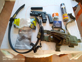 Airsoft pistole