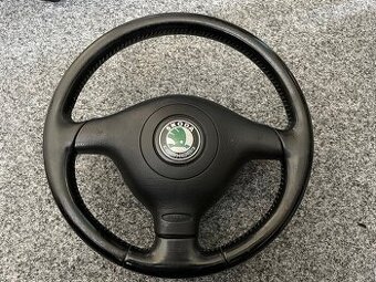Tříramenný volant Škoda